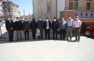 Kaymakam Özdemir, gazilerle ve şehit aileleriyle...