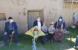 Kaymakam Pelvan: ’’Bizler aziz şehitlerimize...