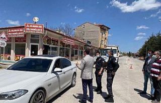 Kaymakam Pelvan, koronavirüs denetim ekiplerini ziyaret...