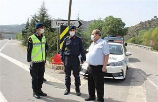 Kaymakam Ünal, yol emniyet kontrol noktalarını...