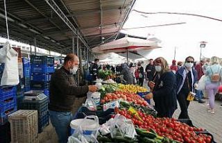 Kemer’de pazar yeri önlemleri alındı