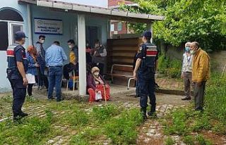 Kırsal mahallelerde aşı çalışması