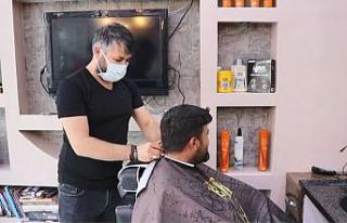 Kırşehir’de, berber salonları kısıtlama gününden...
