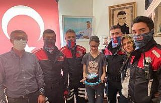 Kırşehir’de yunus polisinden doğum günü sürprizi