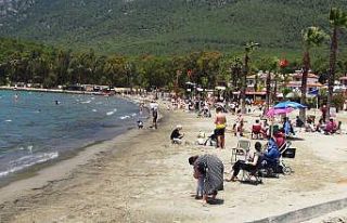 Kısıtlama bitti, sahiller doldu