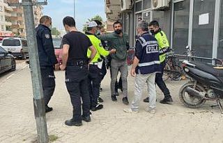 Kısıtlamada ’dur’ ihtarına uymadı, polisin...
