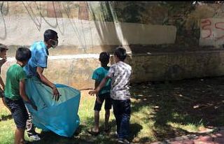 Kızıltepe’de çocuklar parkta çöp topladı