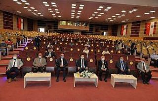 KMÜ’de "Dünya Dili Türkçe’ konferansı