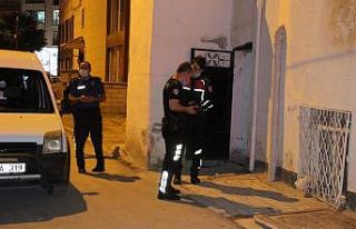 Kocası tarafından kazayla vurulan 2 çocuk annesi...