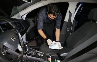 Kovalamaca sonucu yakalanan otomobildeki maske kutusundan...