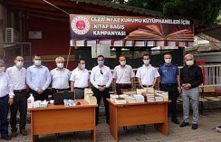 Kozan’da tutuklu ve hükümlüler için kitap bağışı...