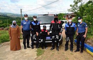 Küçük çocuğun hayalini polisler gerçekleştirdi