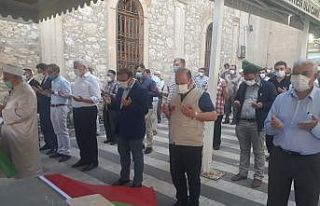 Kudüs şehitleri için gıyabi cenaze namazı ve...