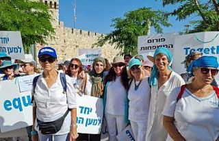 Kudüs’te Yahudi ve Araplardan "Barış Zinciri"...