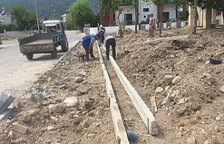 Kuleli Parkta çevre düzenlemesi