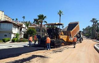 Kumköy turizm yoluna 3 bin 670 metrekare sıcak asfalt