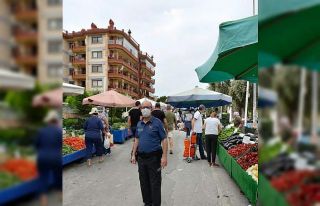 Kuşadası pazar yerlerinde sıkı denetim yapıldı