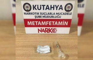 Kütahya’da iki araçta uyuşturucu ele geçirildi