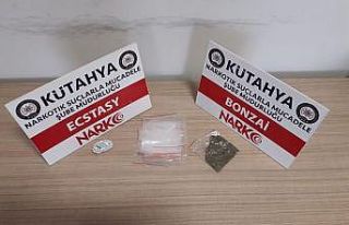 Kütahya’da uyuşturucu şüphelisi 2 kişi yakalandı