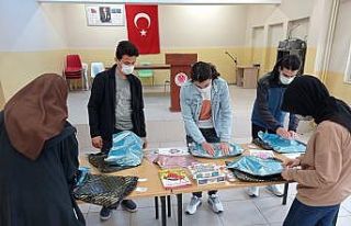 Liseli öğrencilerden Batman’daki köy okulu öğrencilerine...