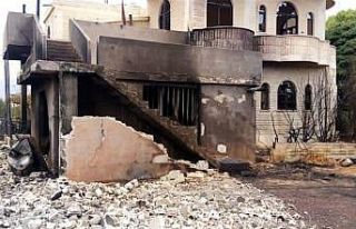 Lübnan’da tüpleri taşıyan araç patladı : 4...