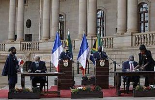 Macron’dan Covid-19 aşılarının patentlerinin...