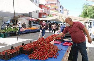 Malatya’da semt pazarı kuruldu