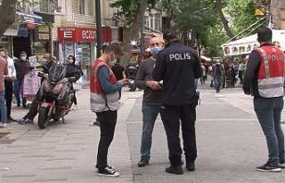 Maltepe’de polis ekiplerinden sürücü ve vatandaşlara...