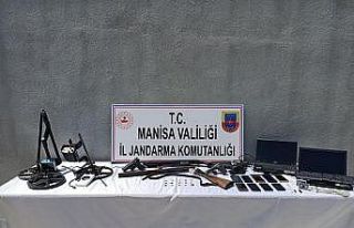 Manisa’da tarihi eser operasyonu: 8 gözaltı