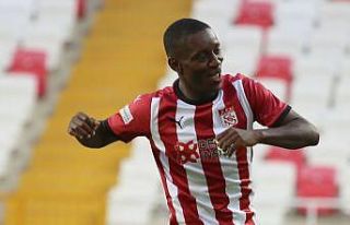Max Gradel 11. golünü kaydetti