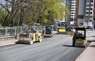 Melikgazi asfalt çalışmalarını aralıksız sürdürüyor