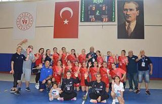 Mersin Büyükşehir Belediyesi GSK Kadın Hentbol...