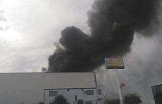 Mersin Organize Sanayi Bölgesinde fabrika yangını