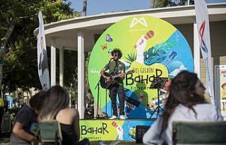 Mersin’de açık havada konser keyfi