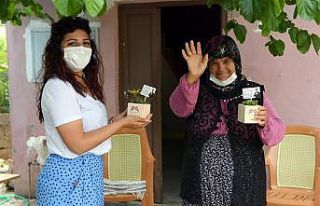 Mersin’de anneler unutulmadı