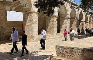 Mescid-i Aksa’ya 120 Yahudi yerleşimciden baskın