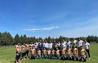 MHP’den Savaştepe ilçesine ziyaret