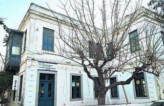 MHP’li meclis üyesinden eski belediye binası için...