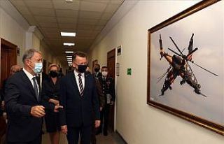 Milli Savunma Bakanı Akar, Polonyalı mevkiidaşı...