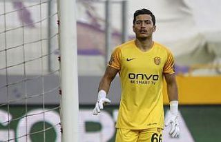 MKE Ankaragücü’nde Mert Topuz ilk Süper Lig maçına...