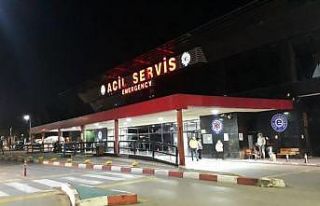 Morgda görevli imamdan polislere keserle saldırı