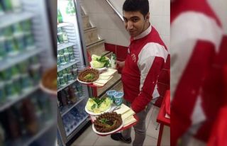Motosikletli kurye trafik kazasında hayatını kaybetti