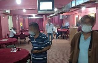Mühürlenen iş yerinde kumar oynayanlara ceza