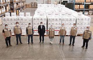 MÜSİAD İzmir’in erzak kolileri ihtiyaç sahiplerine...