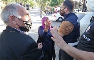 Narkotik suçundan gözaltına alınan şüphelilerin...