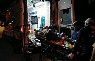 ‘Ne bakıyorsun’ kavgası kanlı bitti: 2 Yaralı
