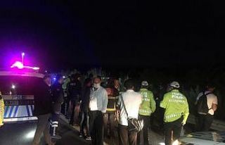 Niğde’de yolcu otobüsü devrildi: 1 ölü 10 yaralı