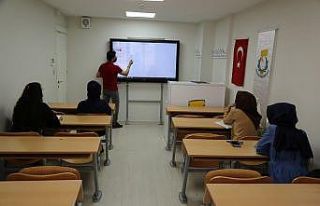 Öğrenciler Başkan Canpolat ile hayallerine kavuşuyor