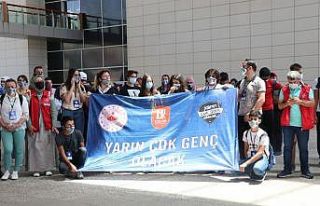 Öğrenciler "Yarın Çok Genç Olacak"...