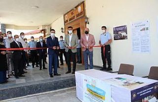 Oltu’da ‘Bir Kitap Bir Umut’ kitap bağış...